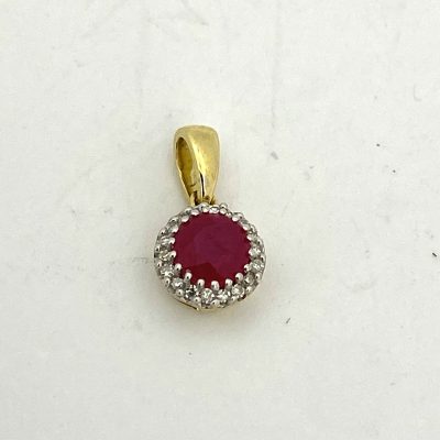 Ruby Pendent